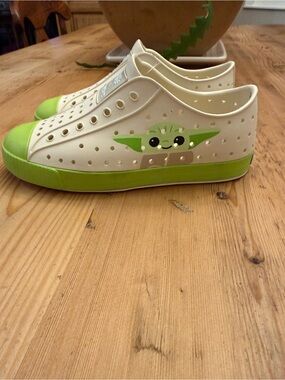 Native x starwars kids slip on shoes